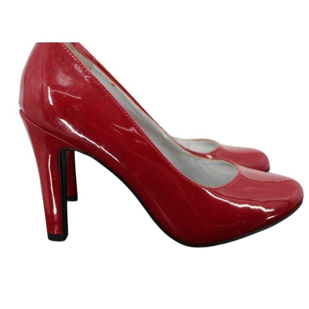 Bandolino BD7OBELIX Pumps 6.5W Red Patent Stiletto Heels Round Toe Wide